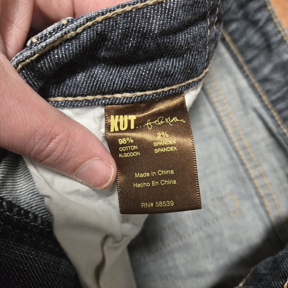 Kut from the Kloth Dark Wash Cropped Jeans Size 10 - Picture 3 of 7